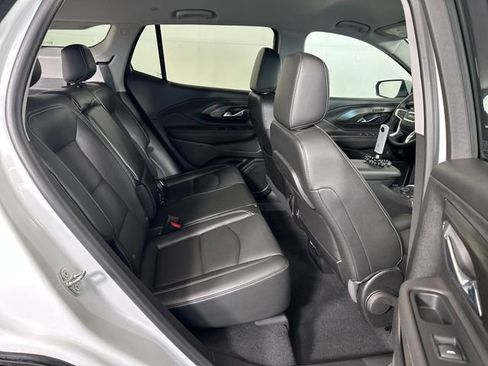 Used 2023 GMC Terrain SLT w/ Infotainment Package II FWD image 27