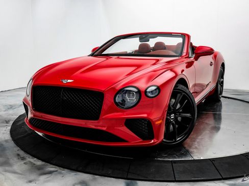 Used 2022 Bentley Continental GT image 4