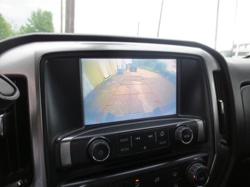 Used 2018 Chevrolet Silverado 1500 LT w/ Trailering Package RWD image 12