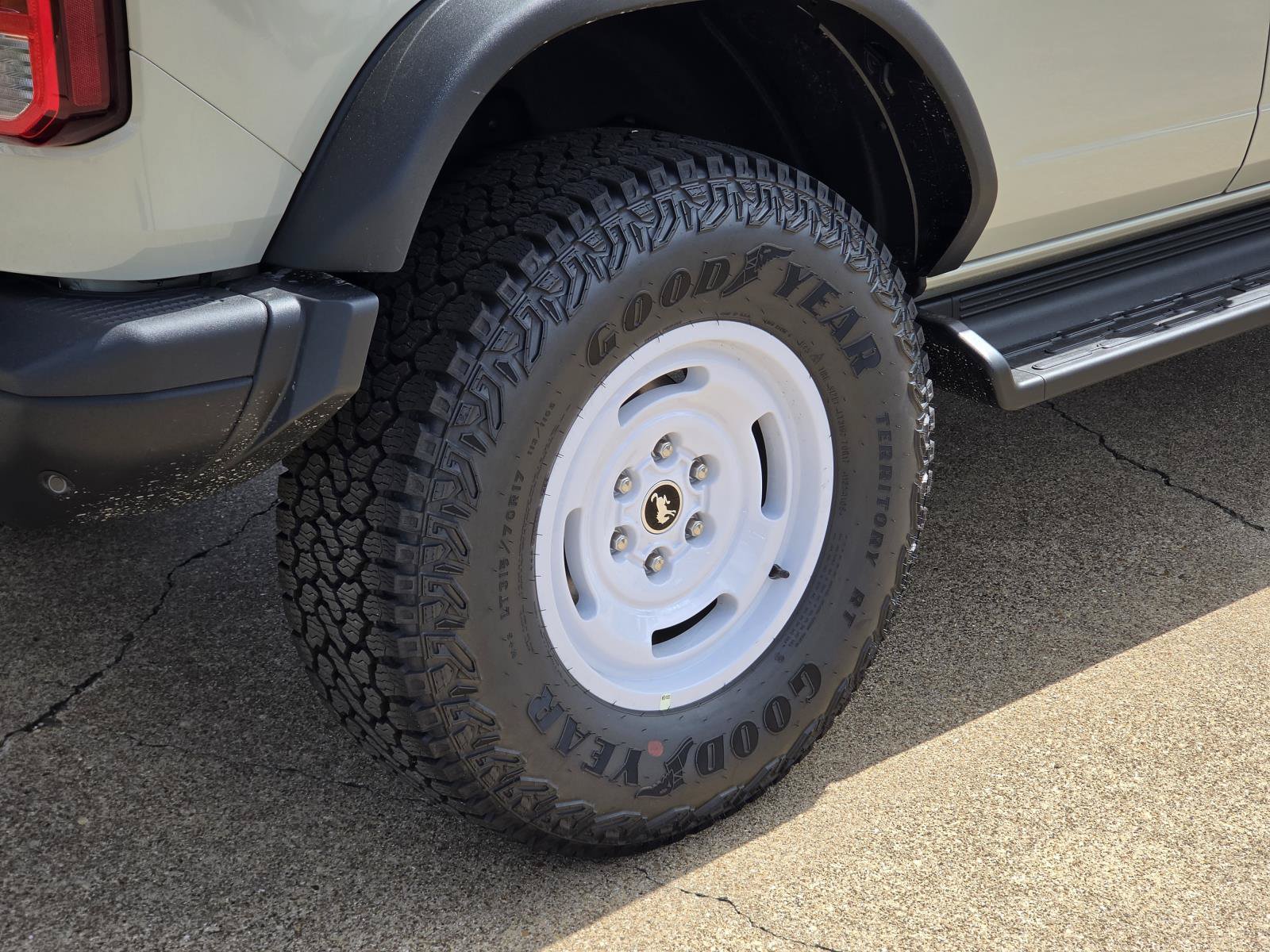 New 2026 Ford Bronco Heritage Edition AWD/4WD image 5
