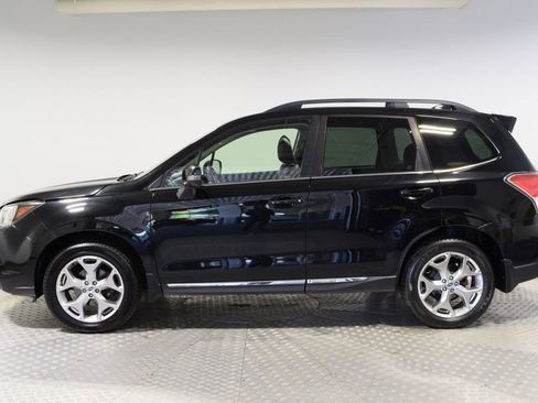 Used 2018 Subaru Forester 2.5i Touring AWD/4WD image 4