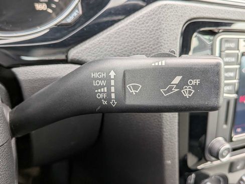 Used 2016 Volkswagen Jetta Sport image 24