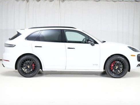 Used 2021 Porsche Cayenne GTS image 13