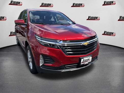 Used 2024 Chevrolet Equinox LT AWD/4WD image 3