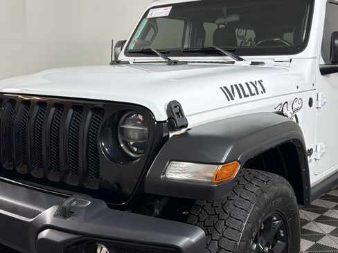 Used 2021 Jeep Wrangler Unlimited Sport AWD/4WD image 9