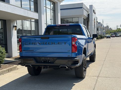 Used 2023 Chevrolet Silverado 1500 LT Trail Boss w/ Convenience Package II image 5