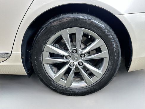 Used 2015 Lexus LS 460 AWD w/ Comfort Package image 32