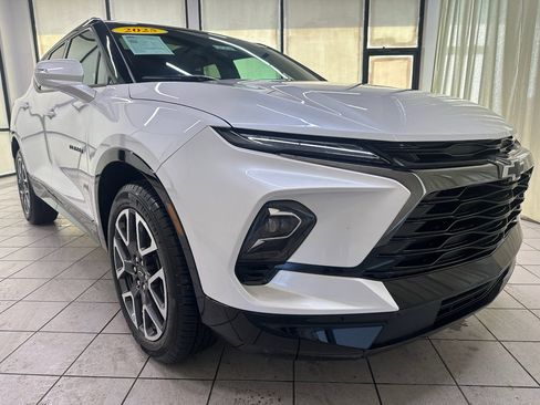 Certified 2025 Chevrolet Blazer RS w/ Enhanced Convenience Package image 2