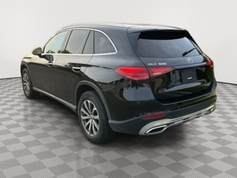 Used 2024 Mercedes-Benz GLC 300 image 7
