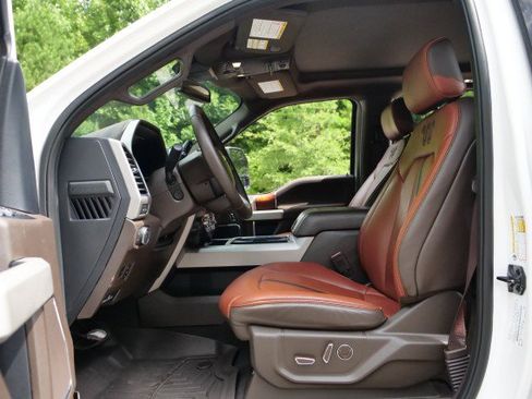 Used 2021 Ford F350 King Ranch w/ King Ranch Ultimate Package AWD/4WD image 32