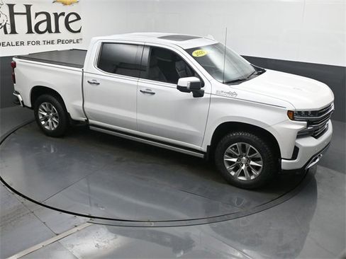 Used 2020 Chevrolet Silverado 1500 High Country w/ Technology Package image 37