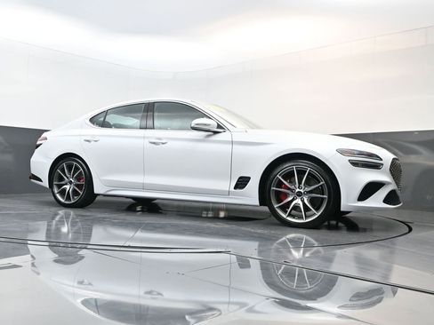 Used 2025 Genesis G70 2.5T image 20
