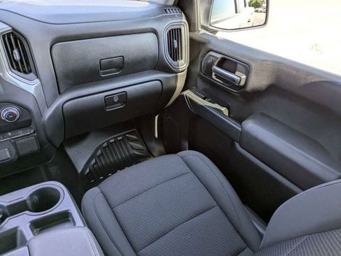 Used 2023 Chevrolet Silverado 1500 W/T w/ WT Value Package AWD/4WD image 18