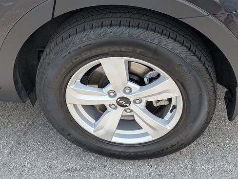 Used 2025 Kia Sorento LX FWD image 25