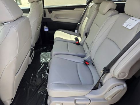 New 2026 Honda Odyssey EX-L image 8