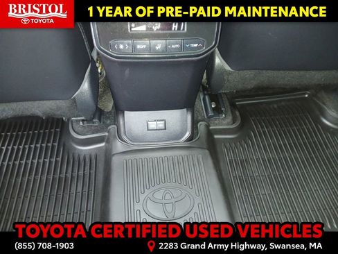 Certified 2023 Toyota Highlander XLE image 18