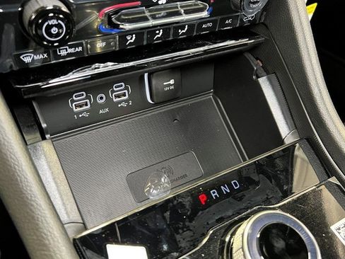 New 2025 Jeep Grand Cherokee Laredo w/ Luxury Tech Group I image 33