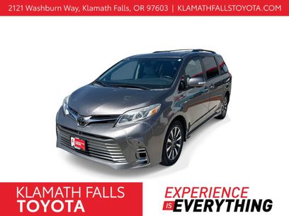 Used 2020 Toyota Sienna Limited Premium w/ Carpet Mat Package
