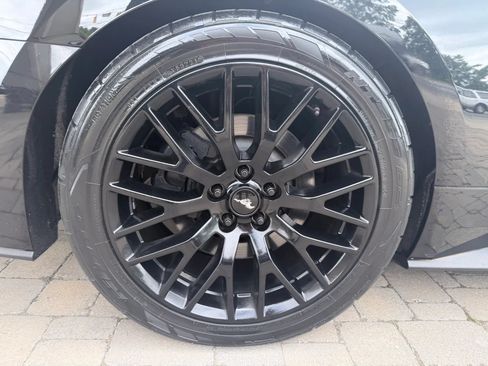 Used 2018 Ford Mustang GT Premium w/ GT Performance Package RWD image 30