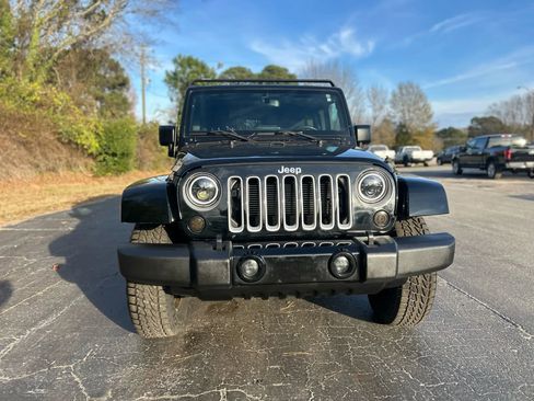 Used 2018 Jeep Wrangler Unlimited Sahara image 6