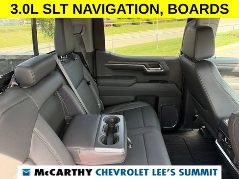 Used 2024 GMC Sierra 1500 SLT w/ SLT Premium Plus Package AWD/4WD image 37