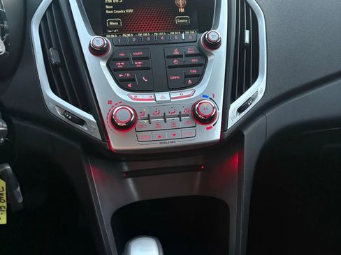 Used 2015 GMC Terrain SLE image 12