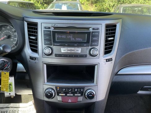 Used 2013 Subaru Outback 2.5i AWD/4WD image 15