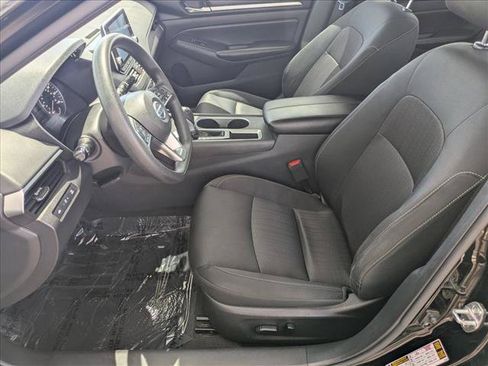 Used 2022 Nissan Altima 2.5 SV FWD image 15