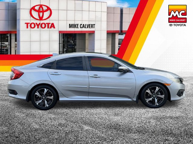 Used 2017 Honda Civic Touring image 10