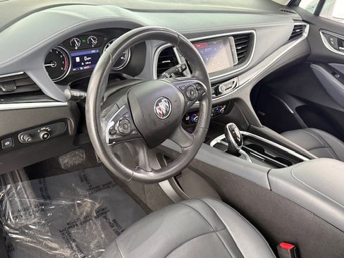 Used 2020 Buick Enclave Essence w/ Sound and Sites Package image 11