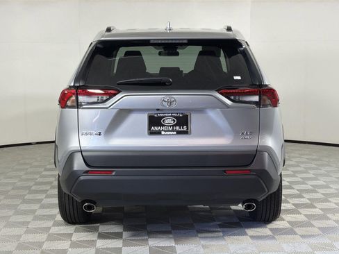 Used 2025 Toyota RAV4 XLE image 4