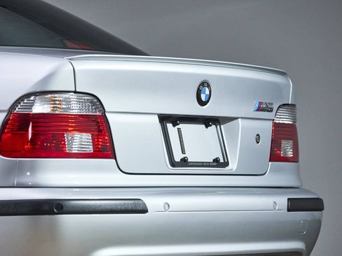 Used 2003 BMW M5 RWD image 40