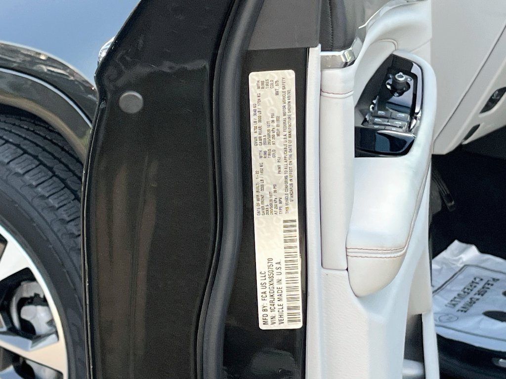 Used 2022 Jeep Grand Cherokee L Overland AWD/4WD image 34