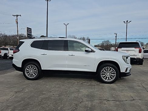 New 2026 GMC Acadia Denali w/ Super Cruise Package image 2