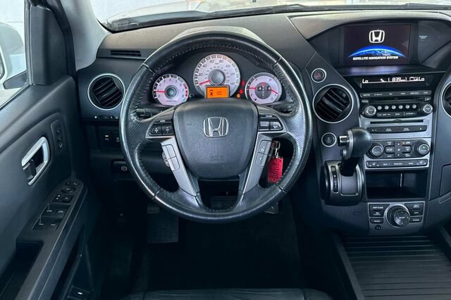 Used 2014 Honda Pilot Touring image 14