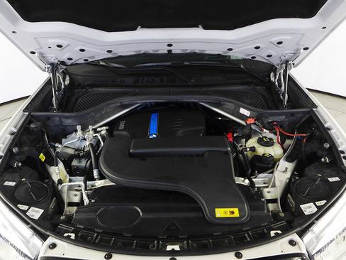 Used 2018 BMW X5 xDrive40e image 6