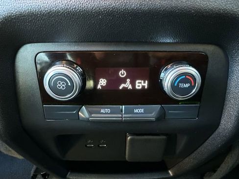 Used 2024 GMC Acadia Elevation w/ Black Edition image 17