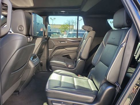 Used 2023 Cadillac Escalade Sport image 13