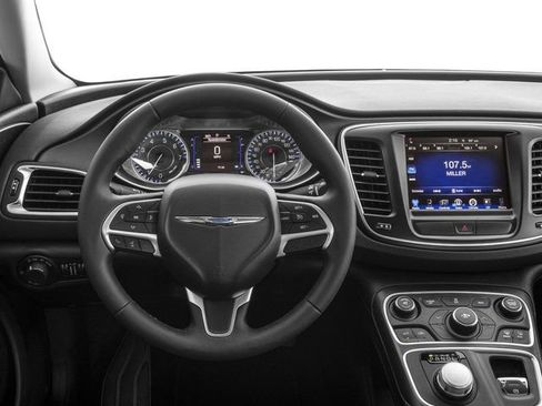 Used 2016 Chrysler 200 Limited Platinum w/ Comfort & Convenience Group image 10