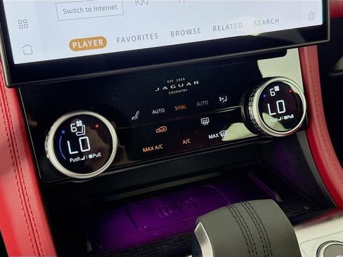 New 2026 Jaguar F-PACE R-Dynamic S image 18