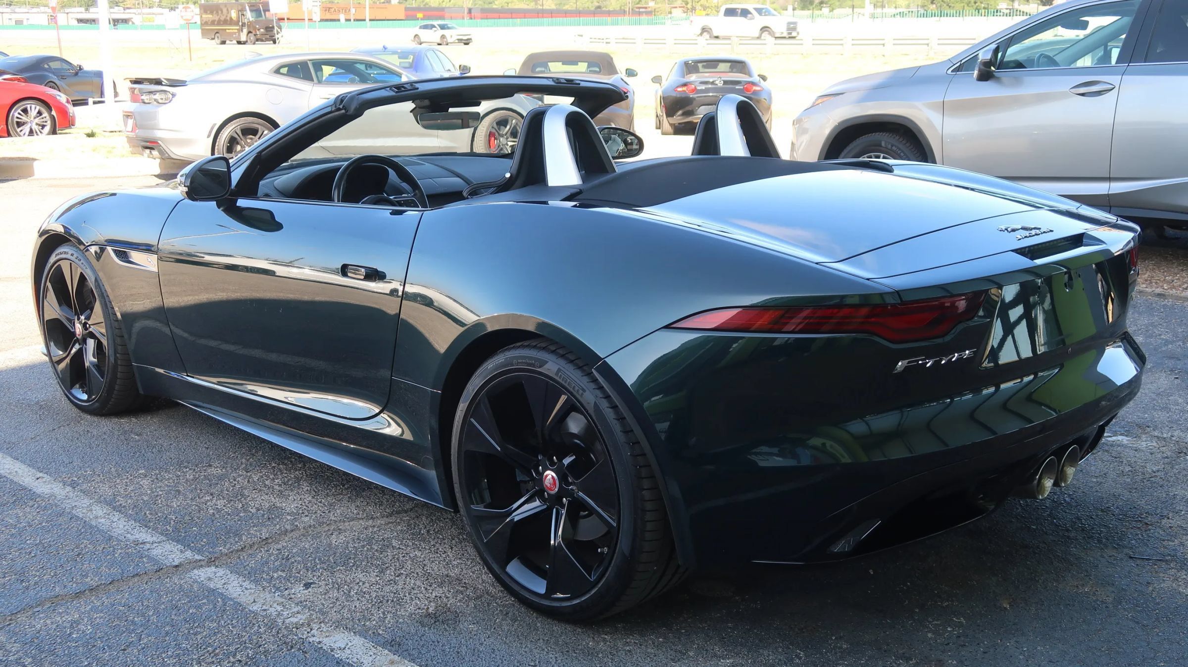 Used 2021 Jaguar F-TYPE R-Dynamic AWD/4WD image 37
