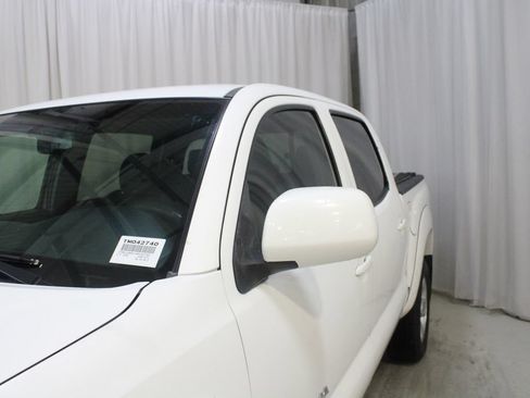 Used 2010 Toyota Tacoma 4x4 Double Cab image 32