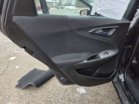 Used 2016 Chevrolet Malibu LT image 15