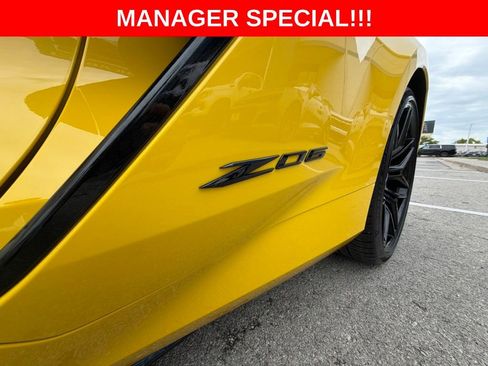 Certified 2025 Chevrolet Corvette Z06 w/ Stealth Interior Trim Package RWD image 12