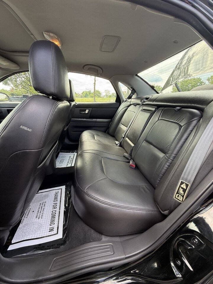 Used 2000 Ford Taurus SEL FWD image 13