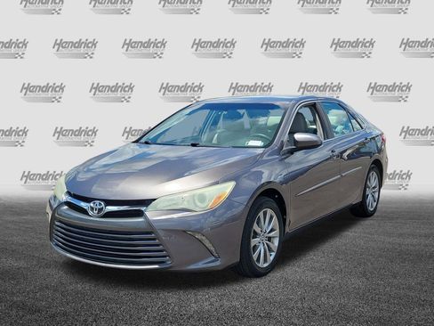 Used 2016 Toyota Camry XLE w/ Protection Package (Q2) FWD image 3