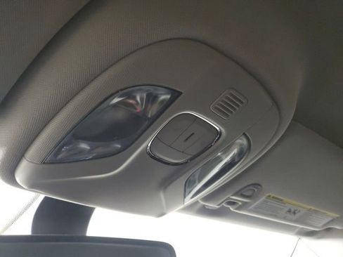 Used 2018 Jeep Compass Latitude w/ Popular Equipment Group image 32