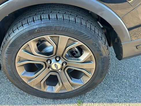 Certified 2018 Ford Explorer Sport w/ Equipment Group 401A image 6