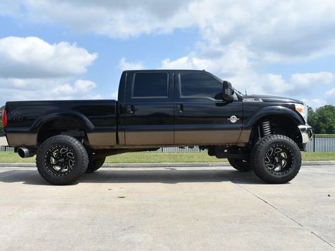 Used 2016 Ford F250 Lariat w/ Lariat Ultimate Package AWD/4WD image 3