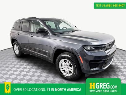 Used 2022 Jeep Grand Cherokee Laredo w/ Luxury Tech Group I